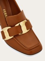 Ferragamo Maxi Vara plate pump - Image 3